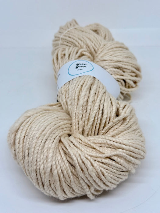 Organic chemical free cotton yarn. Khadi Movement.