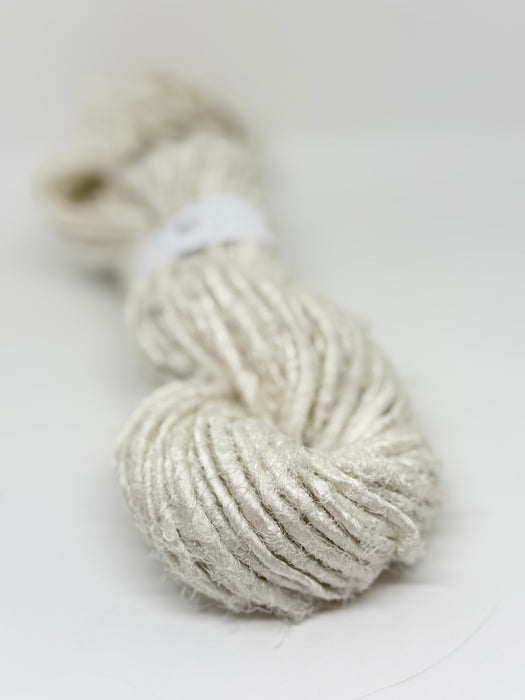 Sari silk yarn, white. Silk yarn. SOLD OUT