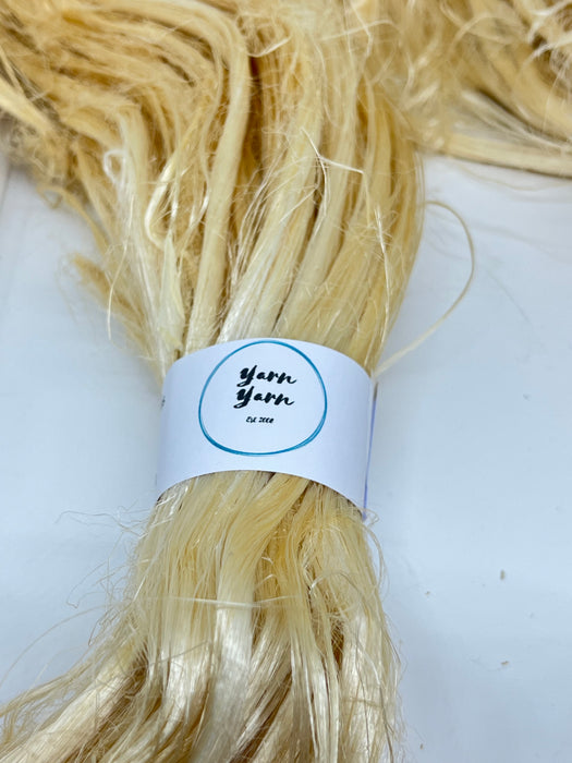 Pineapple fibres. Natural fibres.