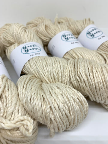 Organic cotton yarn. Khadi, pure cotton, sustainable super soft yarn.